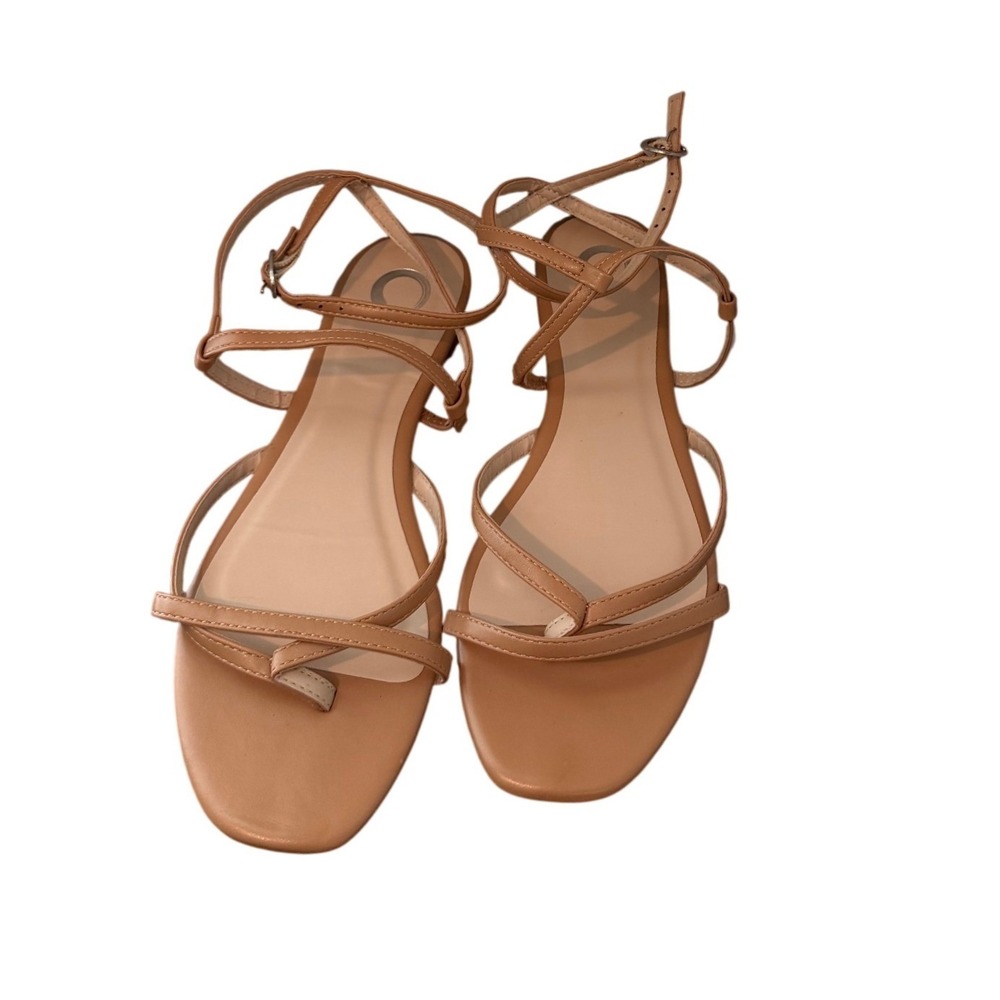 Journee Collection Tan Strappy Flat Sandals Toe Loop Square Toe Womens Size 8.5